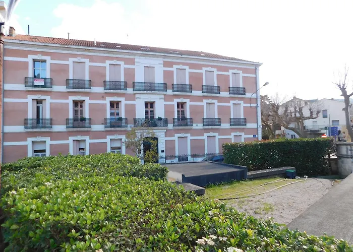 Equipe A 100m Du Centre Thermal *